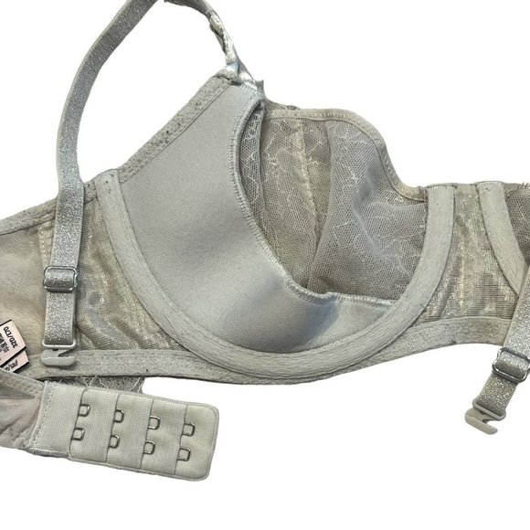 VICTORIA’S SECRET DREAM ANGELS PUSH UP BRA NO PADDING SIZE 32D - Picture 9 of 10